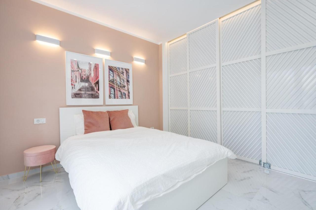 Fantastic City Center Apartment Bucureşti Eksteriør bilde